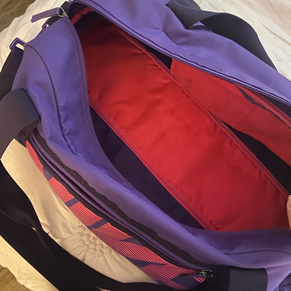 Nike Gym bag/ weekender bag - Picture 3 of 3